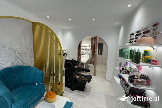 Business Property in Sale 3+1 in Tirana - 20,000 Euro