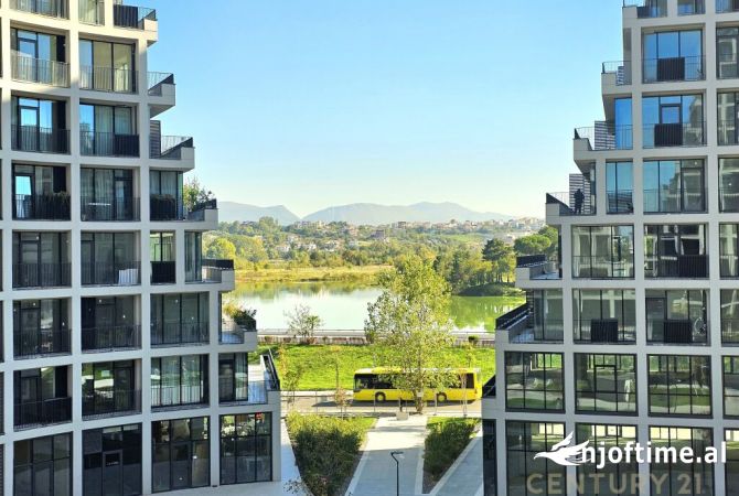 Ambiente Commerciale in Affitto 3+1 a Tirana - 1,400 Euro