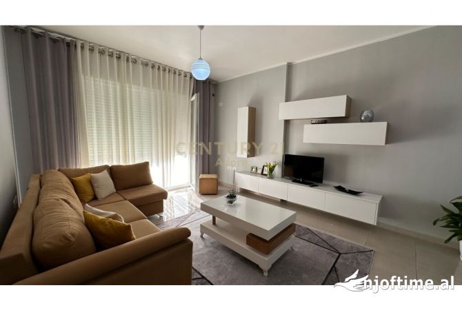 Shtepi me qera Apartament ne Tirane, 2+1, Mobilimi E mobiluar, Pagesa 600  Euro.