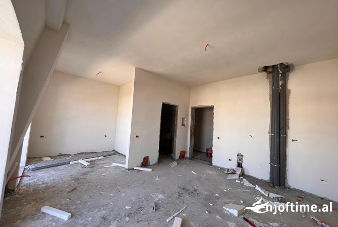 OKAZION! Shesim apartament tek Rezidenca  "Tirana Porta e Re"