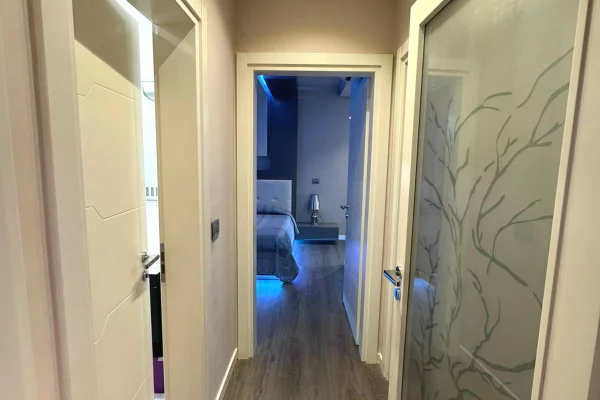 Shtepi me qera Apartament ne Tirane, 2+1, Mobilimi E mobiluar, Pagesa 1,500  Euro.