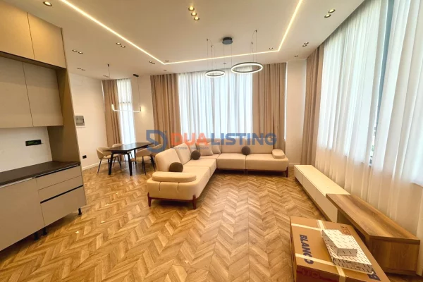 QIRA, APARTAMENT 1+1 TEK KODRA E DIELLIT !