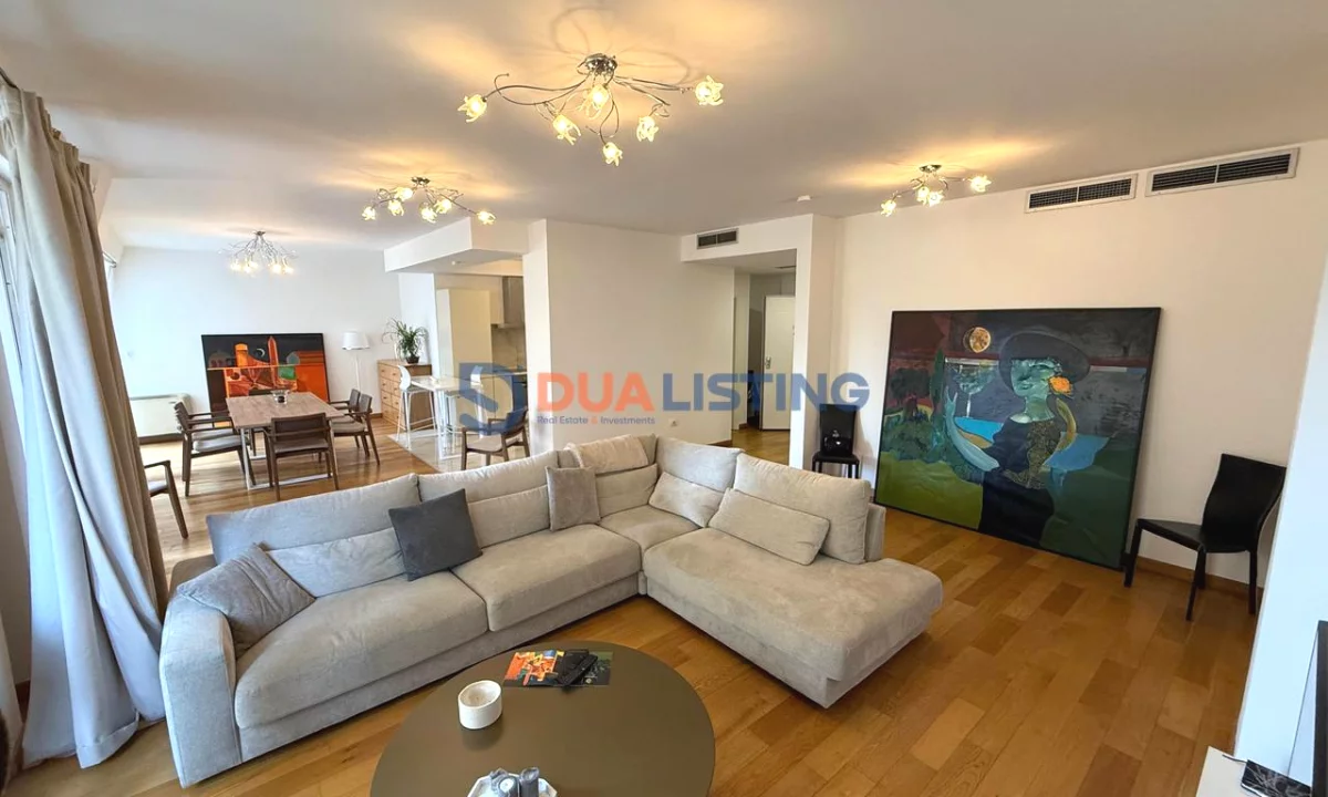 Shtepi ne shitje Apartament ne Tirane, 3+1, Mobilimi E mobiluar, Pagesa 808,000  Euro.