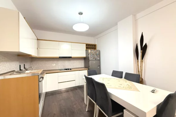 Shesim, Apartament 2+1+2 ne Astir prane Rrethit!