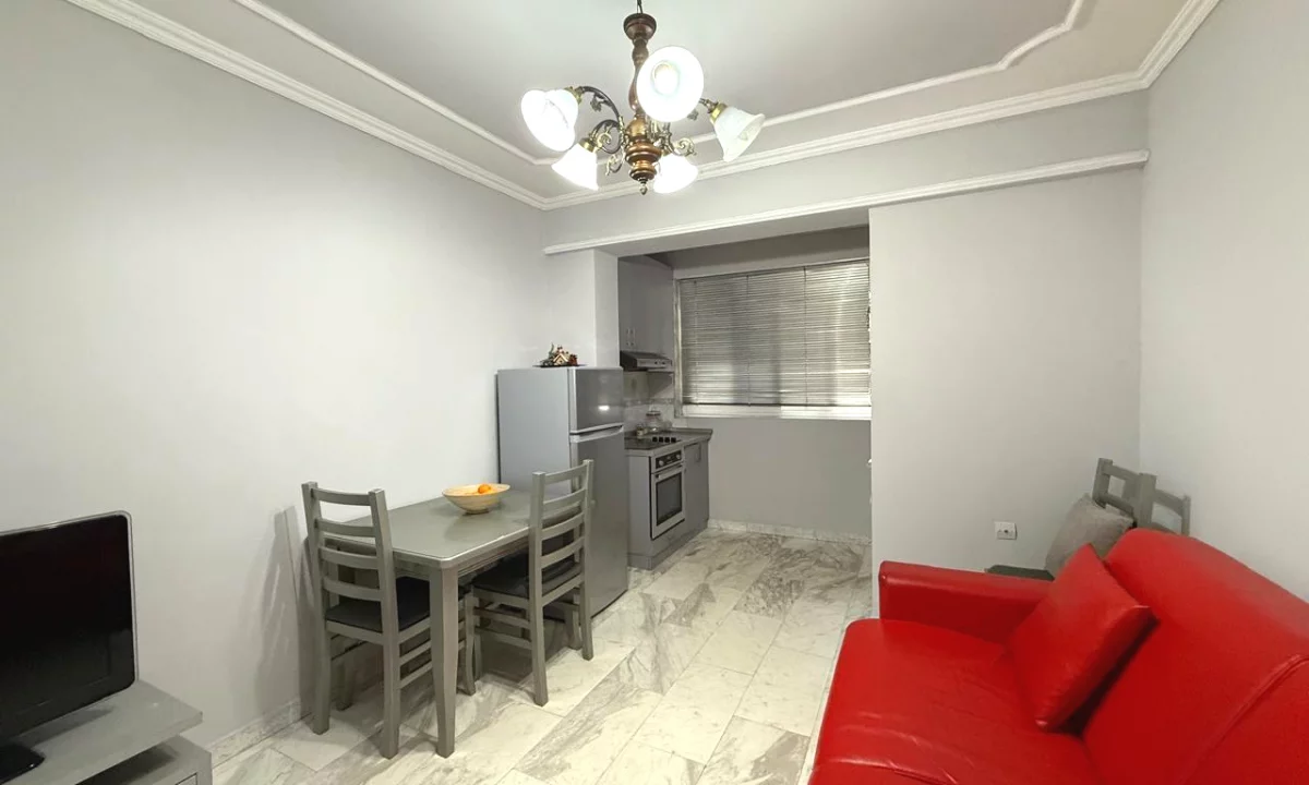 Shtepi me qera Apartament ne Tirane, 1+1, Mobilimi E mobiluar, Pagesa 520  Euro.