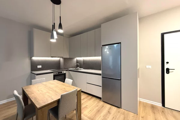 Shtepi me qera Apartament ne Tirane, 1+1, Mobilimi E mobiluar, Pagesa 700  Euro.