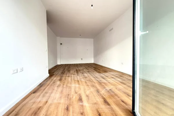 OKAZION! Shesim Apartament 3+1+2 në Diellon Apartments, Paskuqan!