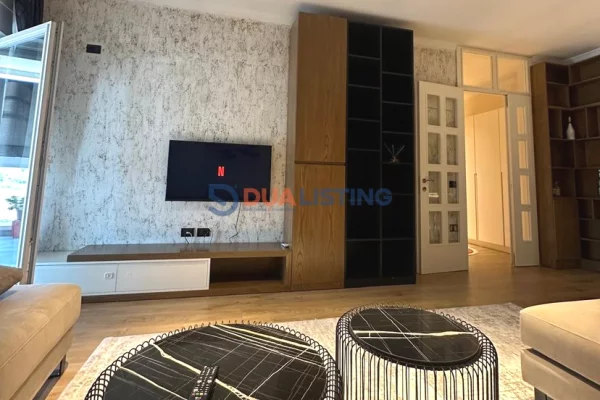 Shtepi me qera Apartament ne Tirane, 2+1, Mobilimi E mobiluar, Pagesa 600  Euro.