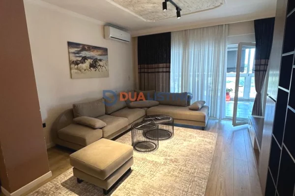 Shtepi me qera Apartament ne Tirane, 2+1, Mobilimi E mobiluar, Pagesa 600  Euro.