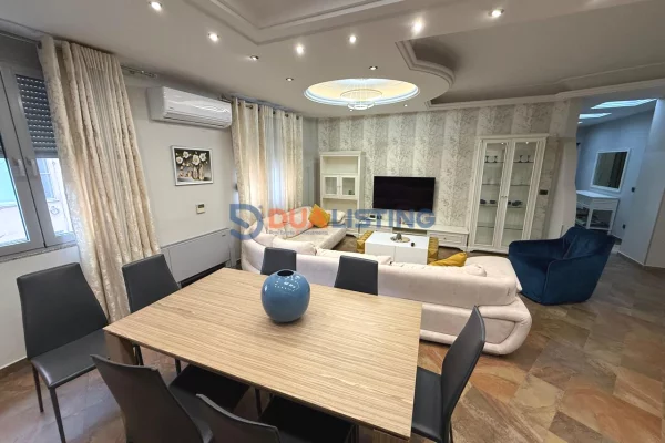 Shtepi me qera Apartament ne Tirane, 3+1, Mobilimi E mobiluar, Pagesa 1,300  Euro.