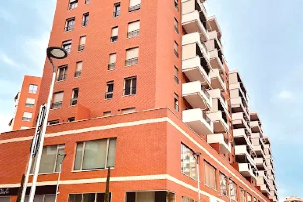 Zyra me Qira 1000 m² – 📍Kompleksi Deliorgji‼️