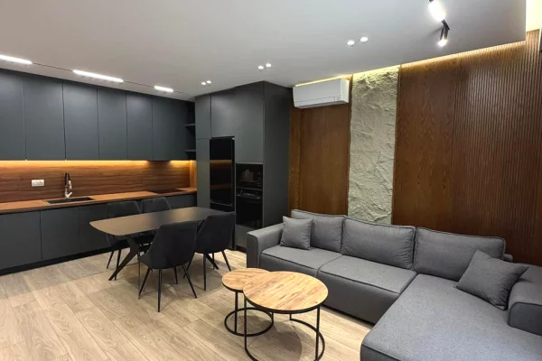 Shtepi me qera Apartament ne Tirane, 1+1, Mobilimi E mobiluar, Pagesa 1,000  Euro.