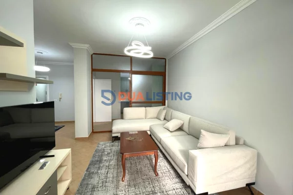 Shtepi me qera Apartament ne Tirane, 2+1, Mobilimi E mobiluar, Pagesa 70,000  Leke.