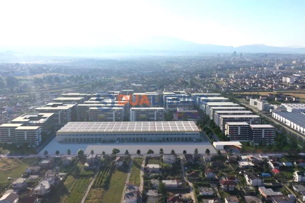 Qira, Apartament 2+1+Post parkimi tek Univers City!