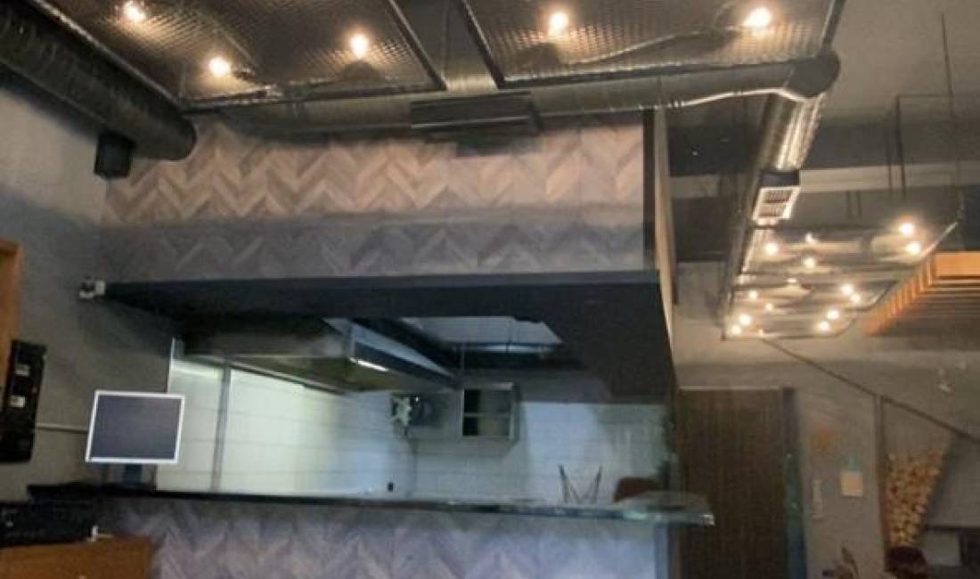 Jepet ambjent biznesi me qera per Piceri, Fast Food, Mense, Restorant Peshku etj