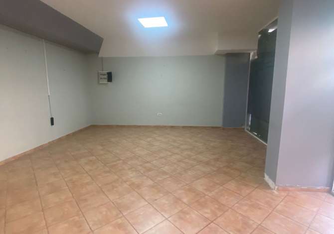 JEPET AMBJENT BIZNES ME QERA TEK KOMUNA E PARISIT 45000 LEKE