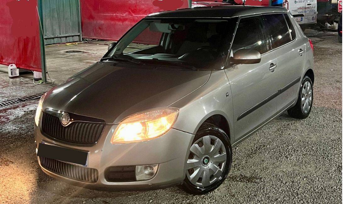 Jepet me qera Makina Skoda Fabia duke filluar nga 35 euro ne dite Tirane