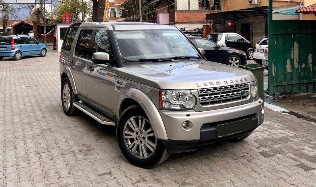Makine me qera ne Rinas Tirane - Land Rover Discovery duke filluar nga 75 Euro Dita
