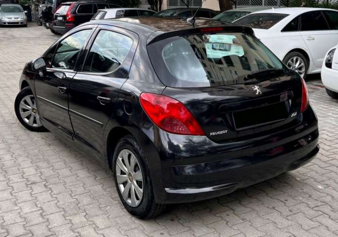 Noleggio Auto a Tirana - 30 Euro