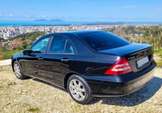 Jepet me Qera Mercedes Benz C220 duke filluar nga 35 Euro dita