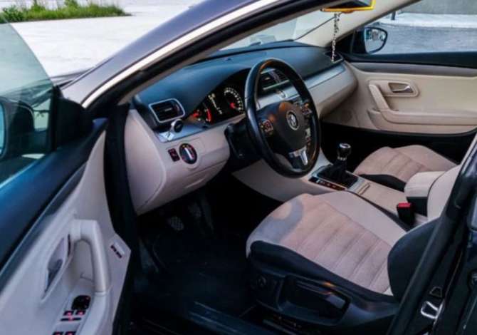 Jepet me qera Makina Volkswagen Passat CC duke filluar nga 40 euro dita