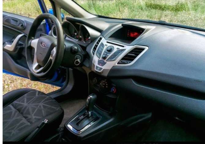 Car Rental in Vlora - 35 Euro