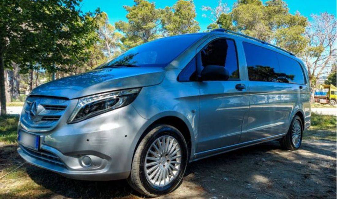 Jepet me qera Makina Mercedes Benz Vito duke filluar nga 90 euro dita
