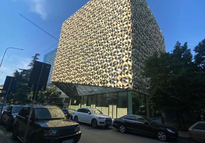 Ambient biznesi me qera 3+1 ne Tirane - 6,000 Euro