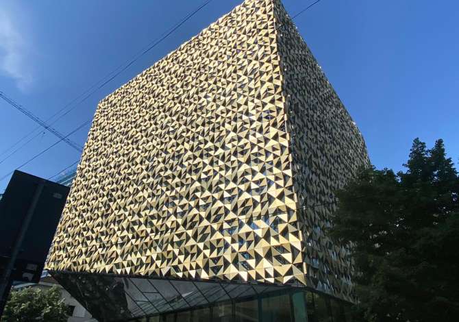 JEPET ME QIRA AMBIENT BIZNESI TE RAINBOW CENTER, BLLOK