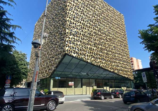 JEPET ME QIRA AMBIENT BIZNESI TE RAINBOW CENTER, BLLOK