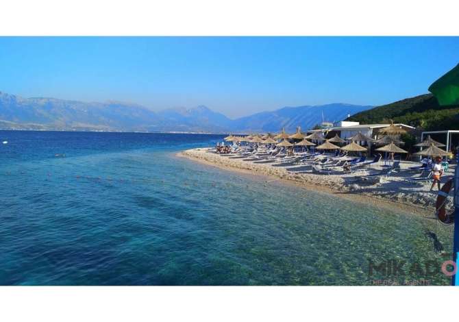 Ambiente Commerciale in Vendita 5+1 a Valona - 850,000 Euro