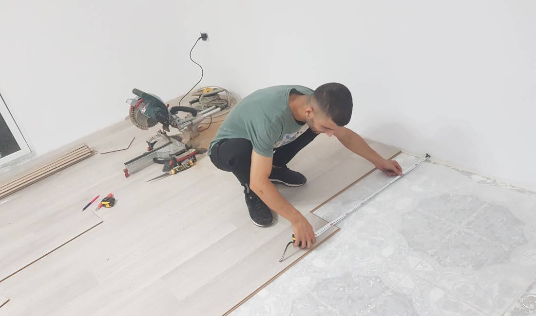 Gips  patinim lyerje. parket...