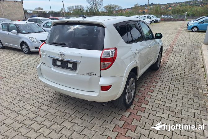 Auto in Vendita a Tirana - 8,800 Euro