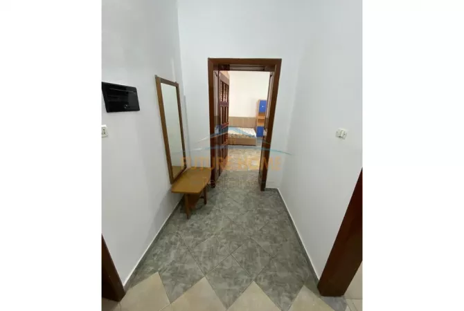 Shitet, Garsionere, QSUT, Tiranë