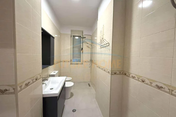 Shtepi me qera Apartament ne Tirane, 2+1, Mobilimi E mobiluar, Pagesa 600  Euro.