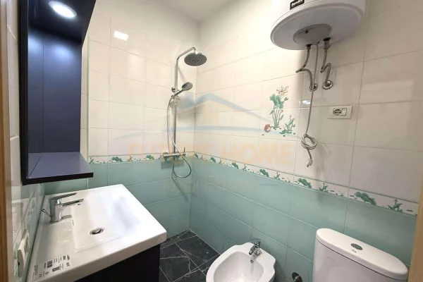 Shtepi me qera Apartament ne Tirane, 2+1, Mobilimi E mobiluar, Pagesa 600  Euro.