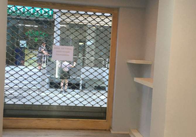 Ambient biznesi me qera 1+1 ne Tirane - 100,000 Leke