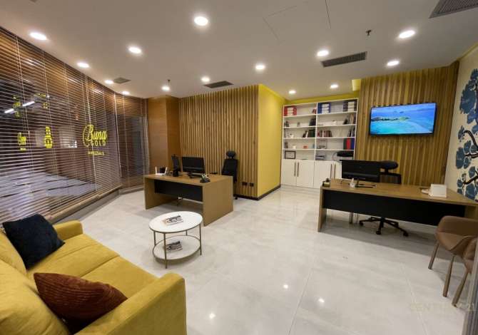 Ambient biznesi me qera 3+1 ne Tirane - 600 Euro