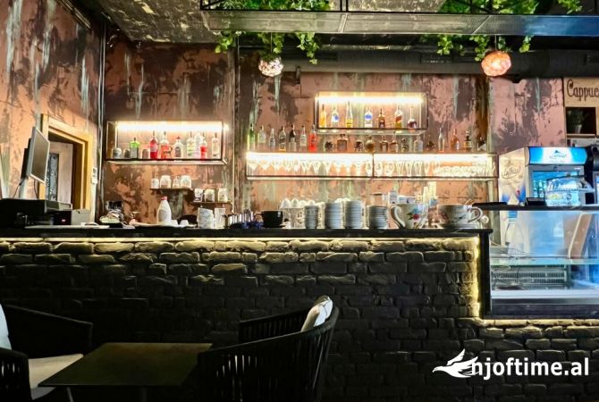 Business Property for Rent 2+1 in Tirana - 2,500 Euro