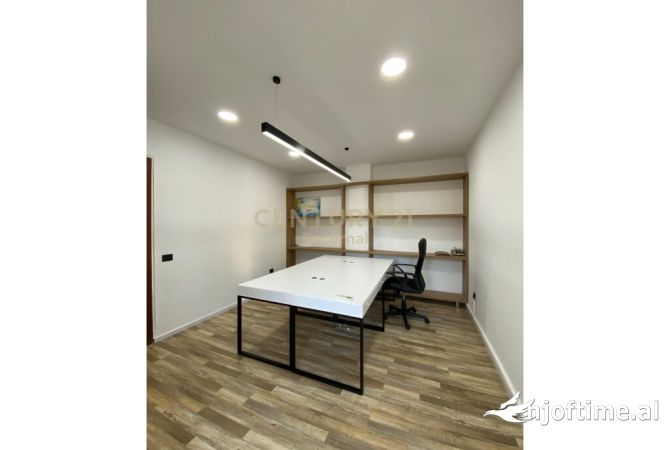 Jepet Zyre 2+1 per Qera ne ish-Bllok