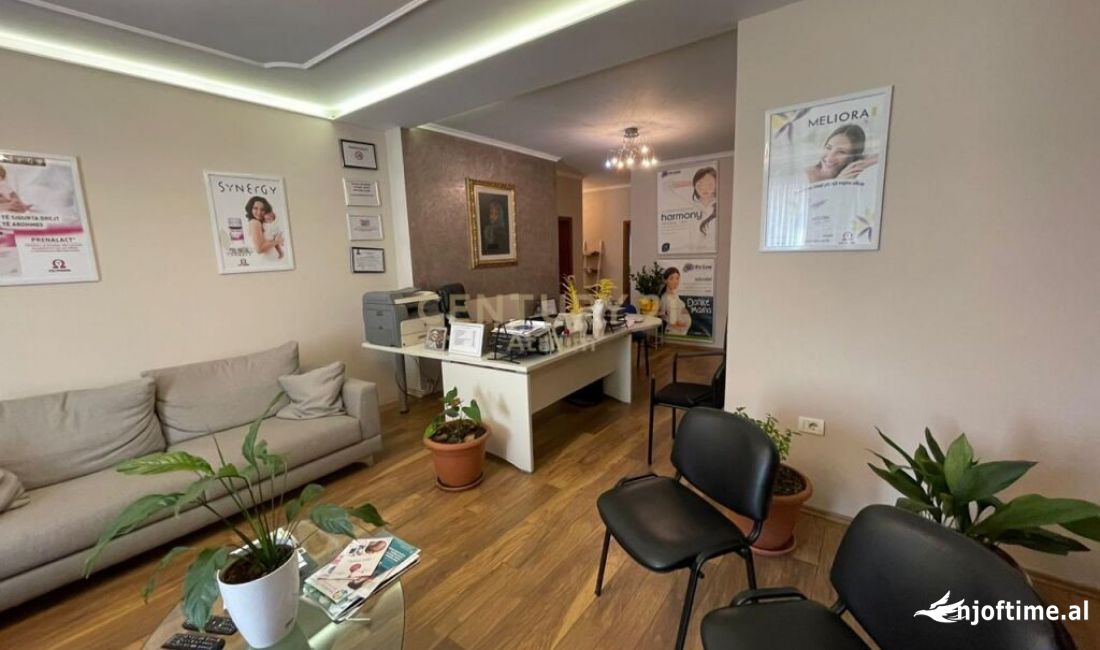 JEPET ME QIRA KLINIKE /APARTAMENT TEK MATERNITETI RI !