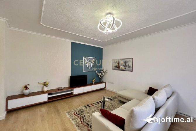 Shtepi ne shitje Apartament ne Tirane, 2+1, Mobilimi E mobiluar, Pagesa 279,000  Euro.