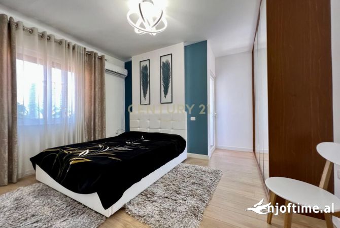 Shtepi ne shitje Apartament ne Tirane, 2+1, Mobilimi E mobiluar, Pagesa 279,000  Euro.