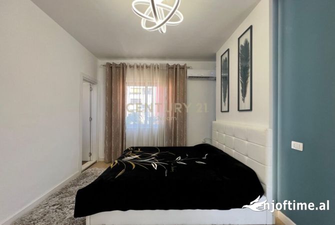 Shtepi ne shitje Apartament ne Tirane, 2+1, Mobilimi E mobiluar, Pagesa 279,000  Euro.