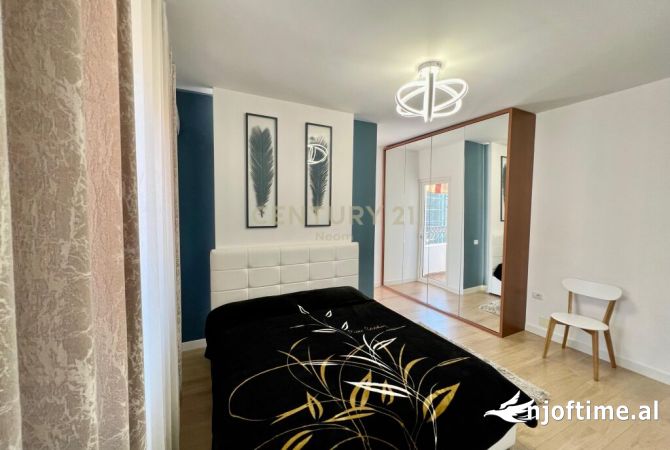 Shtepi ne shitje Apartament ne Tirane, 2+1, Mobilimi E mobiluar, Pagesa 279,000  Euro.