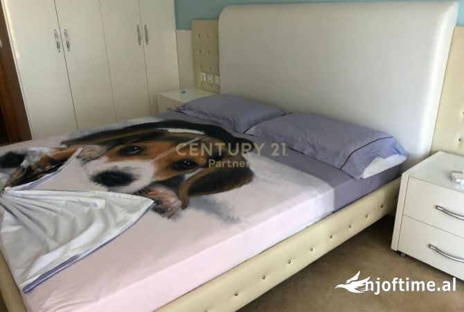 Shtepi ne shitje Apartament ne Tirane, 2+1, Mobilimi E mobiluar, Pagesa 310,000  Euro.