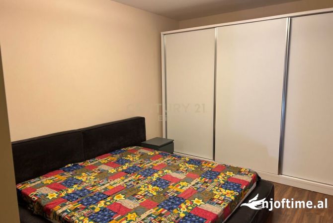 Shtepi ne shitje Apartament ne Tirane, 1+1, Mobilimi E mobiluar, Pagesa 145,000  Euro.