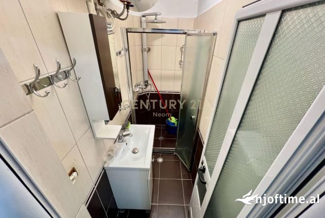 Shtepi me qera Apartament ne Tirane, 3+1, Mobilimi E mobiluar, Pagesa 580  Euro.