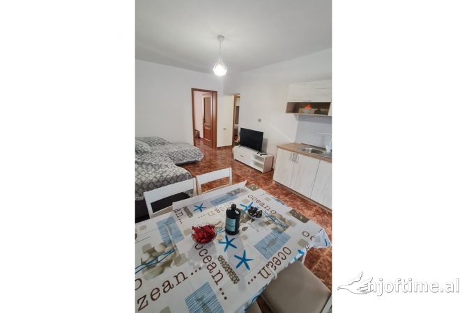 Shtepi me qera Apartament ne Tirane, 2+1, Mobilimi E mobiluar, Pagesa 500  Euro.