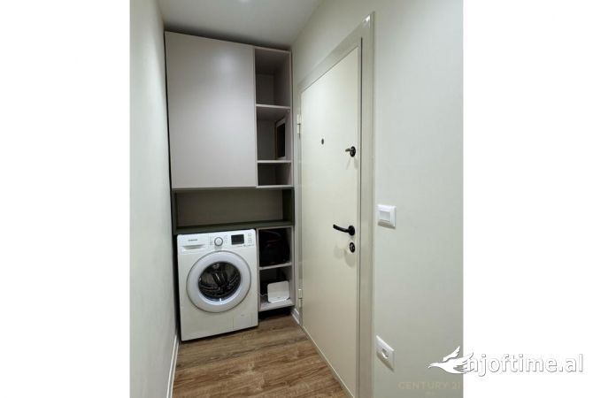 Shtepi ne shitje Apartament ne Tirane, 1+1, Mobilimi E mobiluar, Pagesa 184,000  Euro.